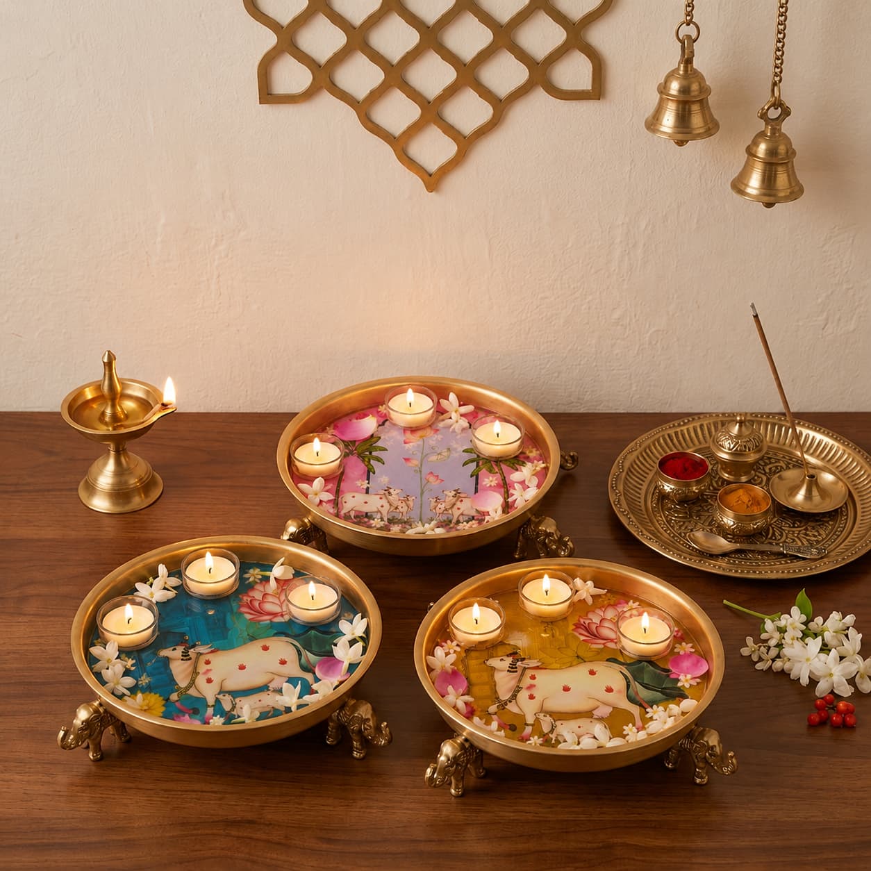 Pichwai Kamdhenu Heritage Urli Set of 3