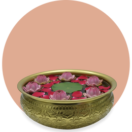 Golden Glow Urli – Timeless Festive Centerpiece